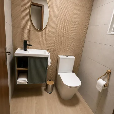 La Marina - 3 Bed House Near